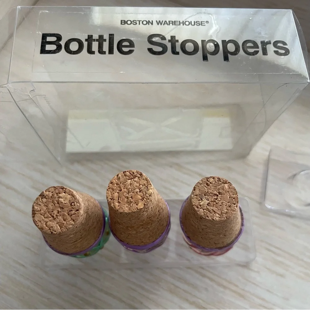 Set of 3 Glass bottle stoppers